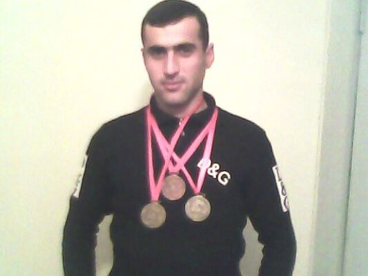  ,   Gagik, 40 ,   