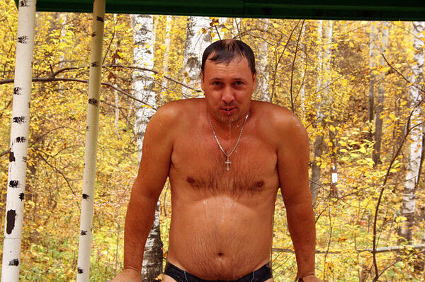  ,   Alex, 45 ,   