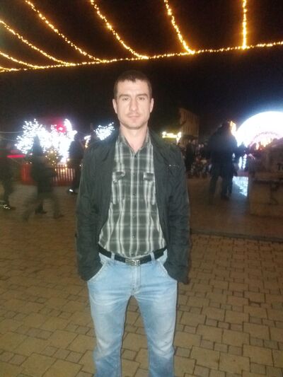  ,   Pavlik, 35 ,   ,   , c 