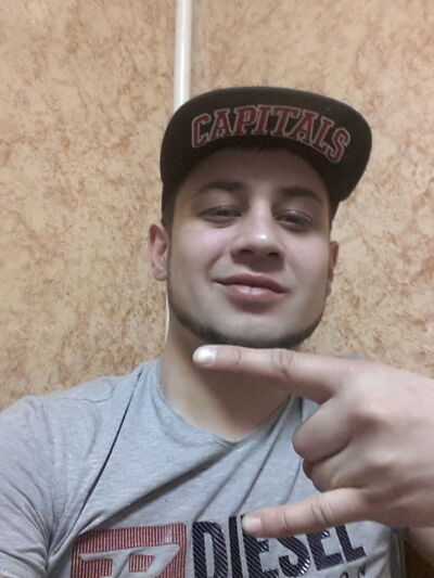  ,   Sergey, 33 ,   