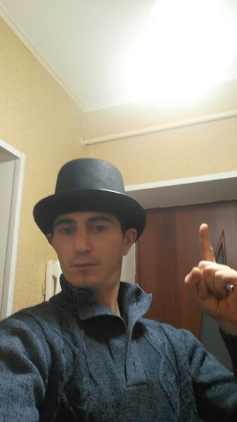  ,   Ruslan, 37 ,   ,   , c , 