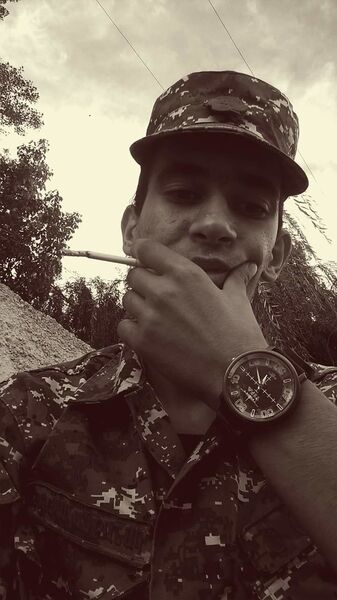  ,   Artur, 27 ,   ,   , c 