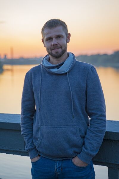  ,   Pavel, 44 ,     , c 