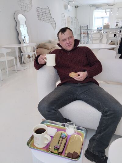  ,   Ruslan, 41 ,   ,   , c 
