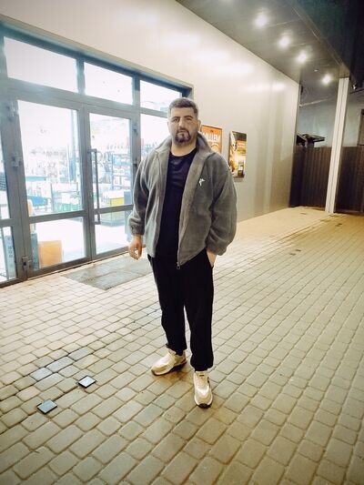  ,   Sirxan, 37 ,   ,   