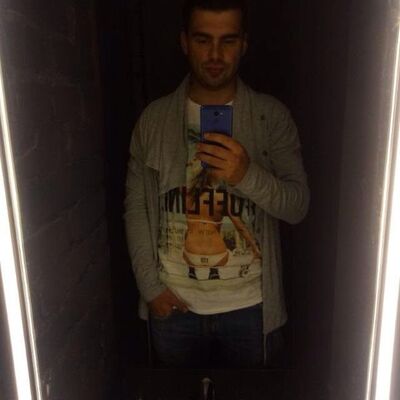  ,   Dan, 42 ,   , 