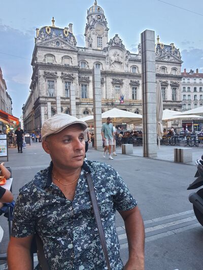  ,   Zohrabian, 39 ,   ,   