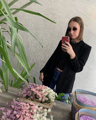  ,   Lena, 35 ,   ,   