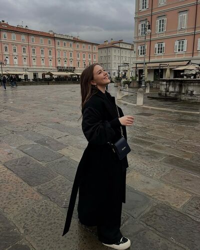  ,   Zlata, 30 ,   ,   