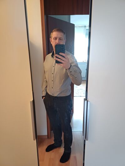  ,   Paul, 42 ,     , c 