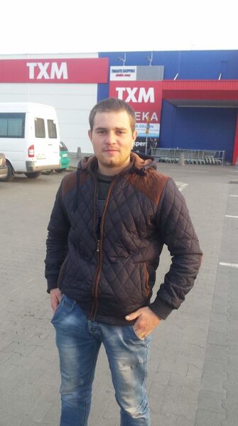  ,   Vasea, 33 ,   