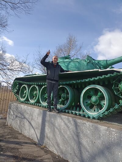  ,   Viktor, 49 ,   ,   