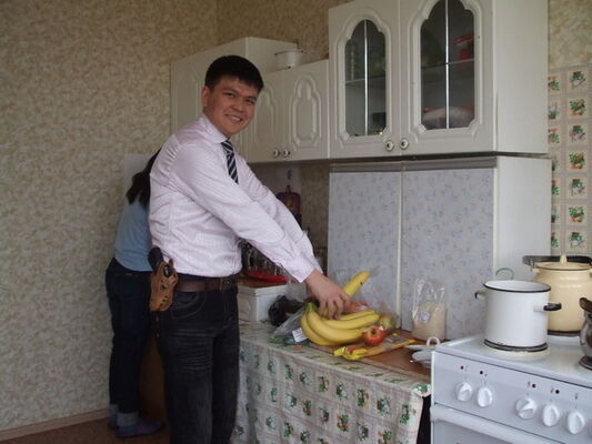  ,   Erjan, 39 ,   