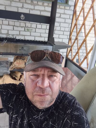  ,   Maxim, 52 ,   ,   