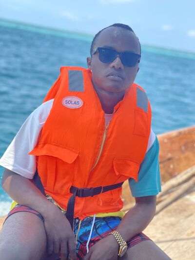  -,   Khalid, 25 ,   ,   