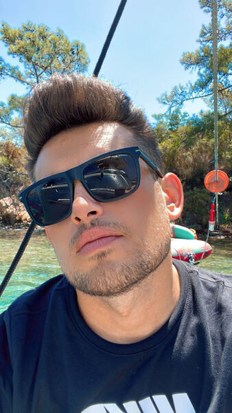  ,   Gokhan, 32 ,   ,   