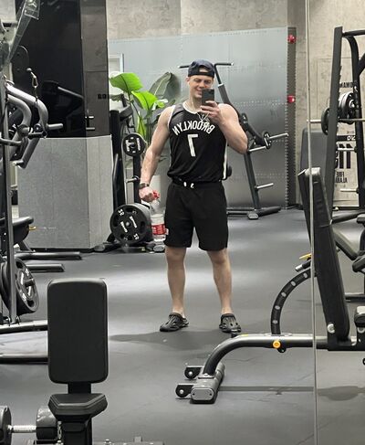  ,   Pavel, 33 ,   ,   , c 