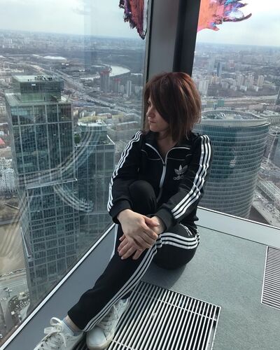  -,   , 19 ,   