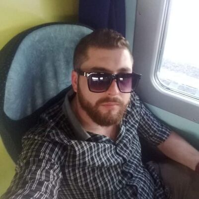  ,   Dan, 34 ,   ,   , c , 