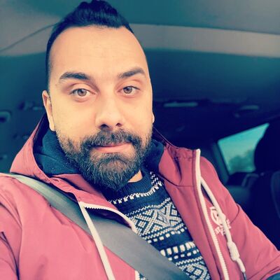  Axton,   Mihael, 39 ,   ,   , c 