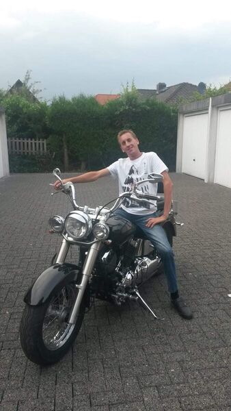  Dortmund,   , 47 ,   ,   , c 