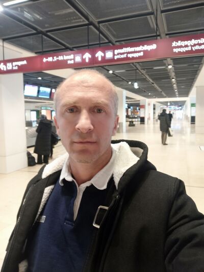  ,   David, 44 ,   ,   
