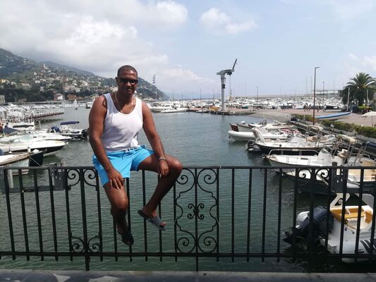 Abbadia Lariana,   Ahmed, 25 ,   ,   