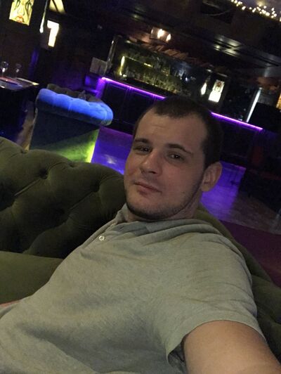  --,   Tom, 33 ,   ,   , c , 