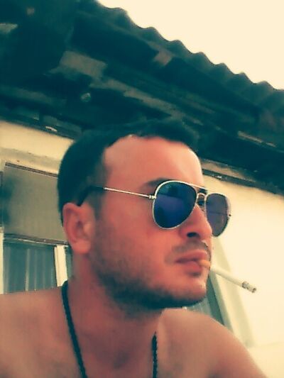 ,   Oto, 38 ,  