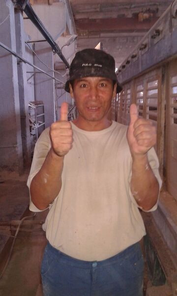  -,   Uzakbai, 54 ,   