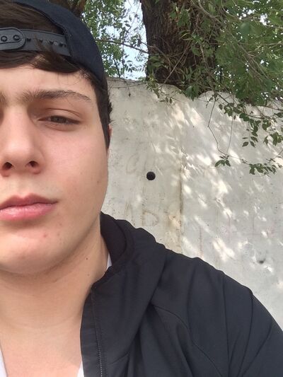  ,   Zelemhan, 27 ,   