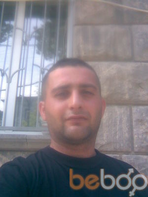 ,   Maxo, 40 ,   