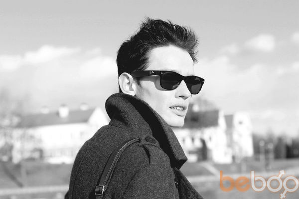  ,   Pavel, 33 ,   
