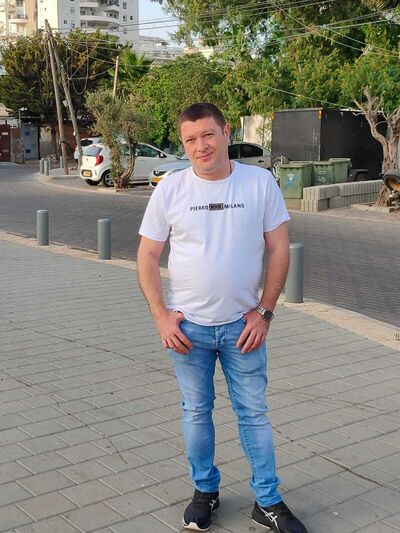  Azor,   David, 44 ,   ,   