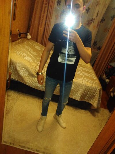  ,   Vladislav, 28 ,   ,   , c , 