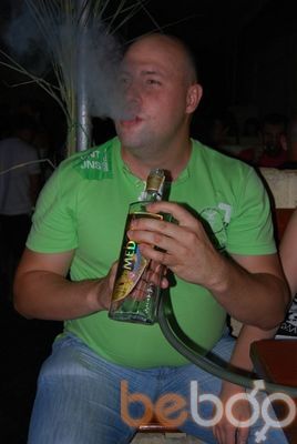  ,   Alex, 42 ,   