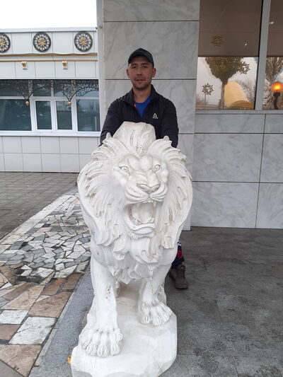  ,   Valek, 35 ,   ,   , c 