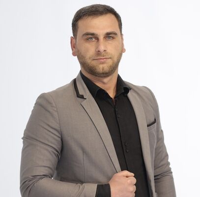  ,   Oganes, 34 ,   ,   