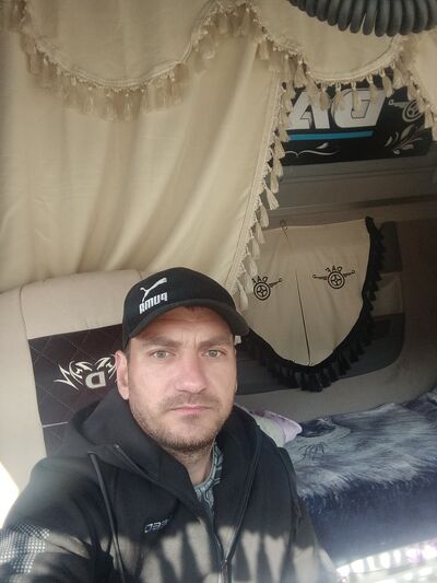  New York City,   , 34 ,   ,   