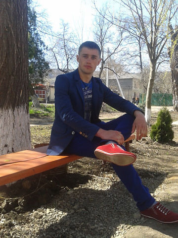  ,   ViKtOrIo, 33 ,   ,   , c 