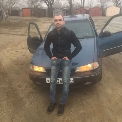  ,   Aleks, 35 ,   ,   