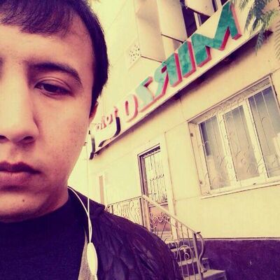  ,   Asadbek, 32 ,   