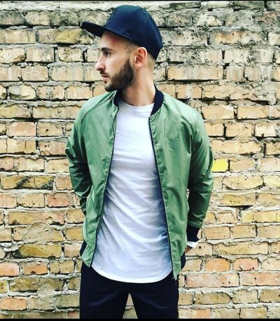  Warszawa,   Ihor, 32 ,   ,   , c , 