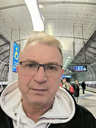  ,   Oleg, 56 ,   ,   , 