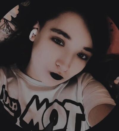  ,   Kristi, 24 ,   ,   
