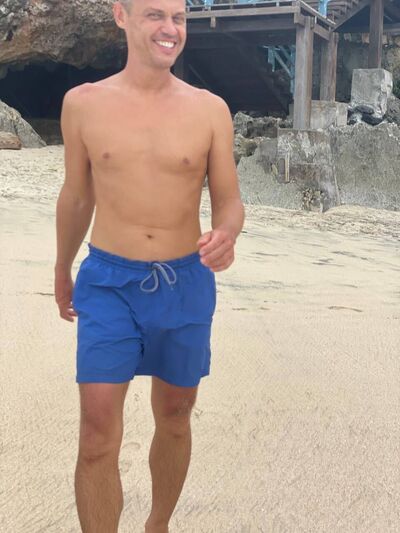  Denpasar,   Aleksandr, 48 ,   ,   , c 