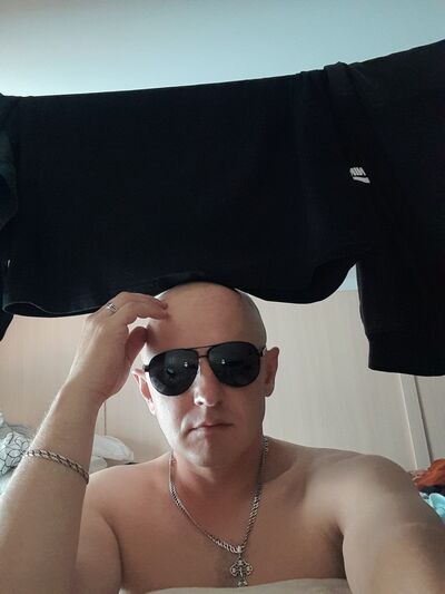  ,   Maxim, 39 ,   ,   