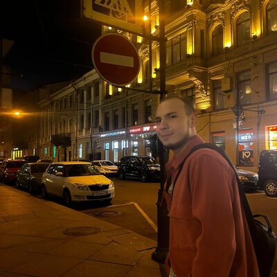  -,   Alexander, 24 ,     , c 