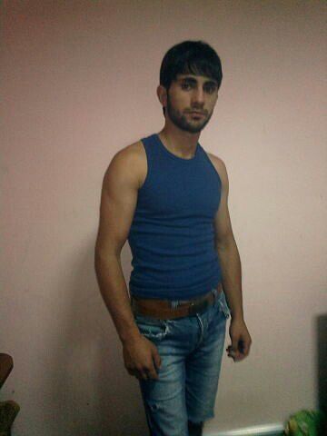  ,   Davit, 32 ,   