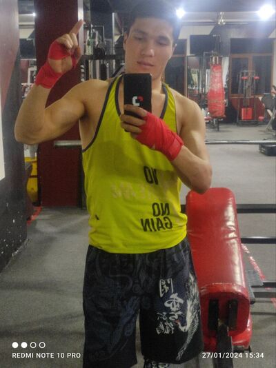  -,   Ravshanbek, 26 ,   ,   